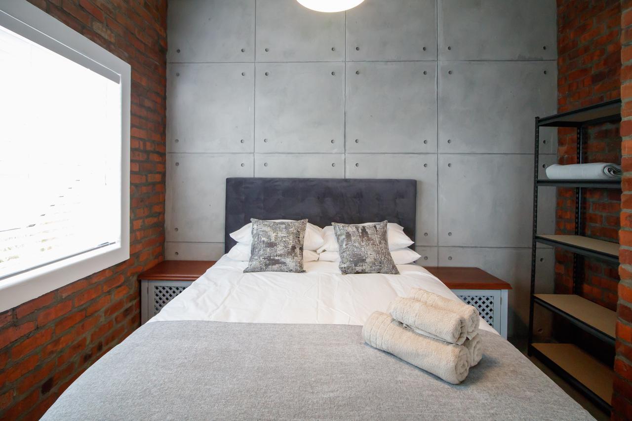 Rustic Retreat Apartment In เดอร์บันวิลล์ ภายนอก รูปภาพ